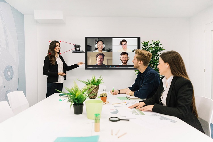 Visioconférence avec la caméra Easycam 360 ai