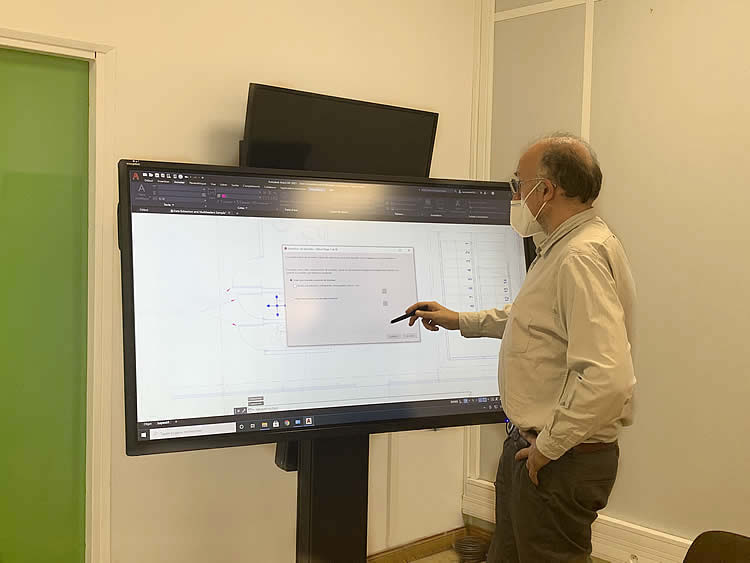 écrans interactifs numériques Easypitch XT91