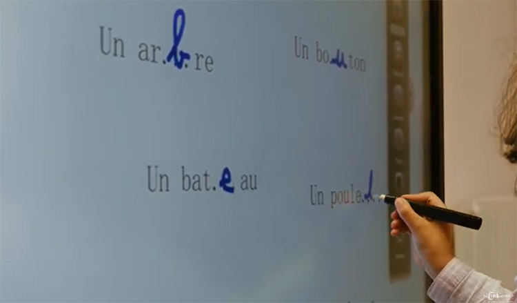 confort d’écriture sur un écran interactif